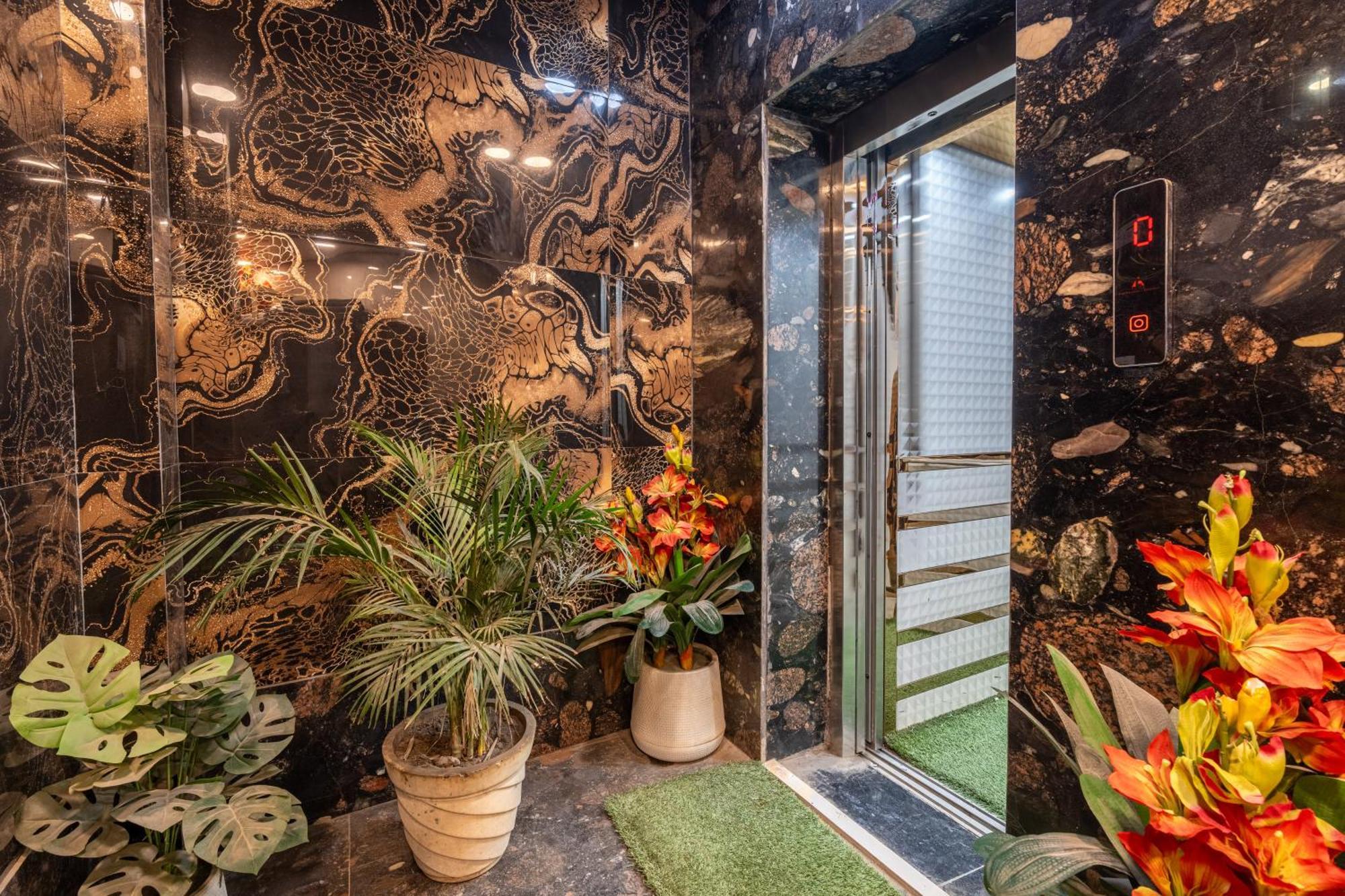 Homlee-Vintage 2Bhk-Ndls-Lift-Bharat Mandapam Apartment New Delhi Ngoại thất bức ảnh